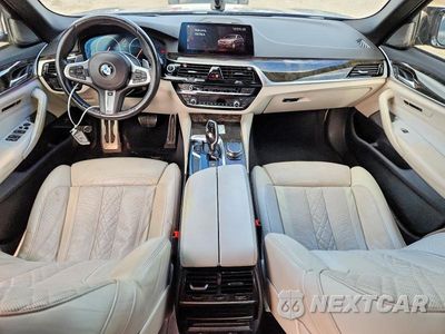 Zdjęcie 8 z 12 samochodu: 2019 BMW 540 XI VIN:WBAJE7C55KWW14593 - miniatura