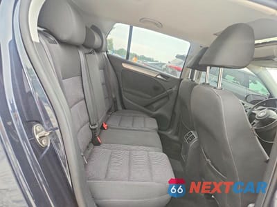 Zdjęcie 10 z 12 samochodu: 2012 VOLKSWAGEN GOLF VIN:WVWDB7AJ1CW320618 - miniatura