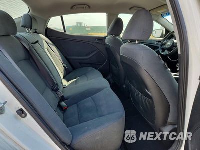 Zdjęcie 10 z 13 samochodu: 2015 KIA OPTIMA LX VIN:KNAGM4A76F5580708 - miniatura