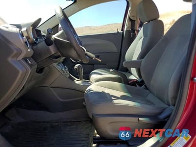 Zdjęcie 7 z 12 samochodu: 2014 CHEVROLET SONIC LT VIN:1G1JC6SB3E4119988 - miniatura
