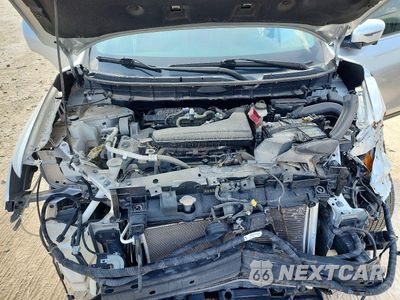 Zdjęcie 12 z 14 samochodu: 2017 NISSAN ROGUE SV VIN:KNMAT2MT3HP583839 - miniatura
