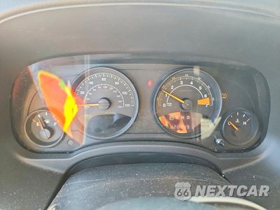 Zdjęcie 9 z 13 samochodu: 2016 JEEP PATRIOT SPORT VIN:1C4NJPBB1GD554645 - miniatura