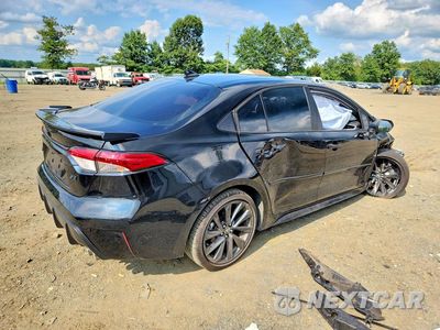 Trzecie zdjęcie samochodu z tyłu: 2026 TOYOTA COROLLA SE VIN:5YFS4MCE4TP261492 - miniatura