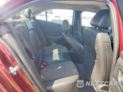Zdjęcie 10 z 12 samochodu: 2015 CHEVROLET MALIBU 1LT VIN:1G11C5SLXFF226822 - miniatura