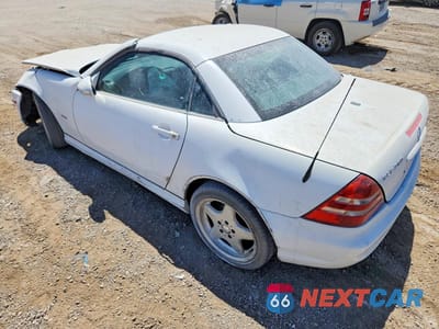 Drugie zdjęcie samochodu z przodu: 2001 MERCEDES-BENZ SLK 230 KOMPRESSOR VIN:WDBKK49F11F174254 - miniatura