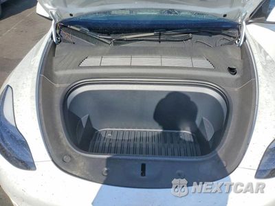 Zdjęcie 11 z 12 samochodu: 2024 TESLA MODEL Y VIN:7SAYGAEEXRF088212 - miniatura