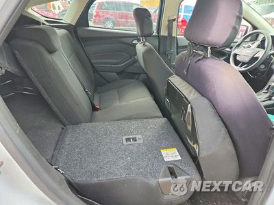 Zdjęcie 10 z 12 samochodu: 2016 FORD FOCUS SE VIN:1FADP3K28GL269097 - miniatura