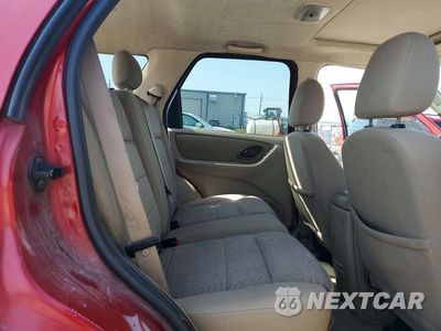 Zdjęcie 11 z 14 samochodu: 2005 FORD ESCAPE XLT VIN:1FMYU03155KA25639 - miniatura