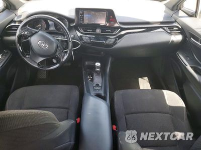 Zdjęcie 8 z 13 samochodu: 2018 TOYOTA C-HR XLE VIN:NMTKHMBX1JR057906 - miniatura