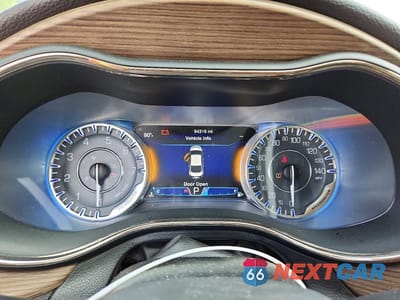 Zdjęcie 9 z 12 samochodu: 2015 CHRYSLER 200 C VIN:1C3CCCCG9FN689728 - miniatura