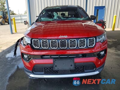 Piąte zdjęcie samochodu w środku: 2025 JEEP COMPASS LIMITED VIN:3C4NJDCN3ST579511 - miniatura