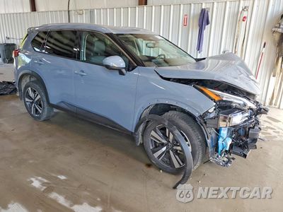 Czwarte zdjęcie samochodu z boku: 2025 NISSAN ROGUE SL VIN:JN8BT3CB6SW174674 - miniatura