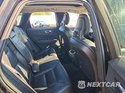 Zdjęcie 10 z 13 samochodu: 2018 VOLVO XC60 T6 MOMENTUM VIN:YV4A22RK9J1033912 - miniatura