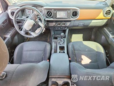 Zdjęcie 8 z 12 samochodu: 2019 TOYOTA TACOMA SR5 V6 VIN:5TFAZ5CNXKX084224 - miniatura