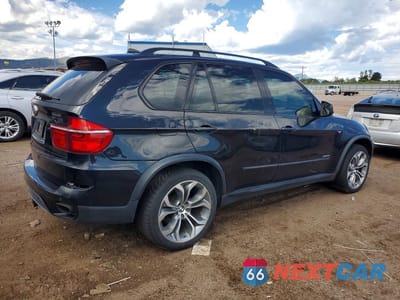 Trzecie zdjęcie samochodu z tyłu: 2012 BMW X5 XDRIVE50I VIN:5UXZV8C55CL424824 - miniatura
