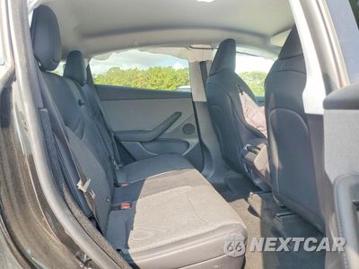 Zdjęcie 11 z 13 samochodu: 2026 TESLA MODEL Y VIN:7SAYGDEE0TA641486 - miniatura