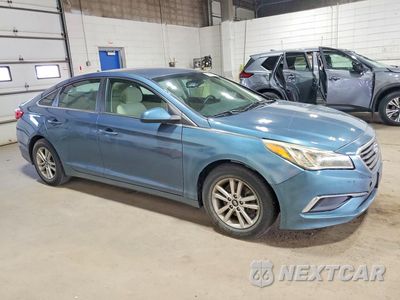 Czwarte zdjęcie samochodu z boku: 2016 HYUNDAI SONATA SE VIN:5NPE24AF0GH267081 - miniatura