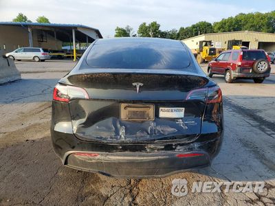 Zdjęcie 6 z 13 samochodu: 2023 TESLA MODEL Y VIN:7SAYGAEE5PF965038 - miniatura