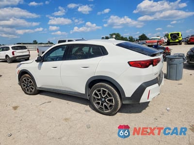 Drugie zdjęcie samochodu z przodu: 2026 BMW X2 XDRIVE28I VIN:WBX63GM03T5466178 - miniatura