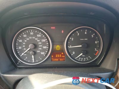 Zdjęcie 9 z 13 samochodu: 2006 BMW 325 I VIN:WBAVB13506PS66709 - miniatura