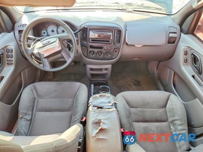 Zdjęcie 8 z 13 samochodu: 2002 FORD ESCAPE XLT VIN:1FMYU03182KE08700 - miniatura