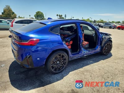 Trzecie zdjęcie samochodu z tyłu: 2022 BMW X4 M VIN:5YM23EC04N9L47401 - miniatura