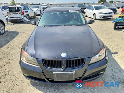 Piąte zdjęcie samochodu w środku: 2006 BMW 325 I VIN:WBAVB13566KX44533 - miniatura