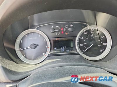Zdjęcie 9 z 12 samochodu: 2015 NISSAN SENTRA SV VIN:3N1AB7AP0FY313618 - miniatura