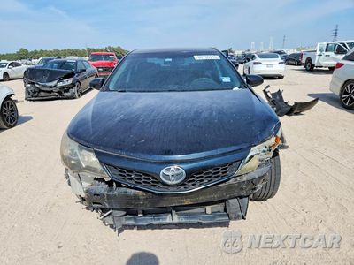 Piąte zdjęcie samochodu w środku: 2014 TOYOTA CAMRY SE VIN:4T1BF1FK8EU360313 - miniatura