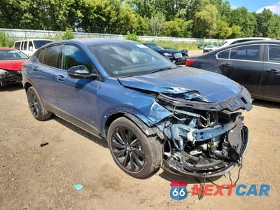 Czwarte zdjęcie samochodu z boku: 2026 BUICK ENVISTA SPORT TOURING VIN:KL47LBEP5TB140796 - miniatura