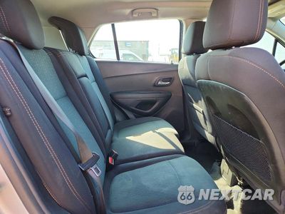 Zdjęcie 11 z 13 samochodu: 2020 CHEVROLET TRAX LS VIN:3GNCJKSBXLL189372 - miniatura