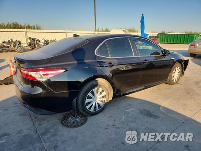 Trzecie zdjęcie samochodu z tyłu: 2020 TOYOTA CAMRY LE VIN:4T1C31AK5LU529088 - miniatura