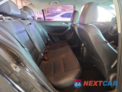 Zdjęcie 10 z 12 samochodu: 2014 VOLKSWAGEN JETTA SE VIN:3VWD17AJ5EM403231 - miniatura