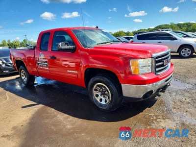 Czwarte zdjęcie samochodu z boku: 2012 GMC SIERRA K1500 SL VIN:1GTR2UEA6CZ107533 - miniatura