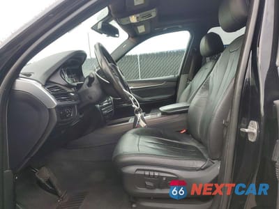 Zdjęcie 7 z 13 samochodu: 2017 BMW X5 XDR40E VIN:5UXKT0C50H0S80567 - miniatura