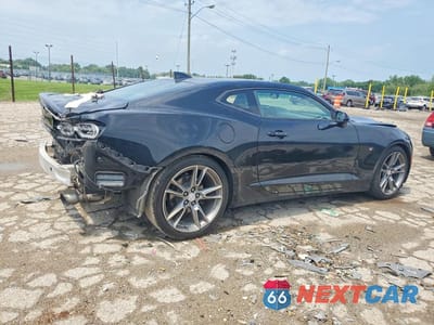 Trzecie zdjęcie samochodu z tyłu: 2021 CHEVROLET CAMARO LS VIN:1G1FB1RS4M0105847 - miniatura