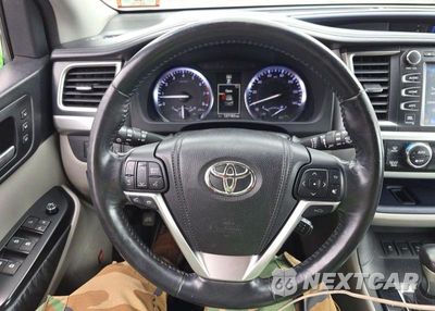 Zdjęcie 11 z 11 samochodu: 2014 TOYOTA HIGHLANDER LIMITED PLATINUM VIN:5TDDKRFH9ES034326 - miniatura