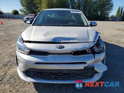 Piąte zdjęcie samochodu w środku: 2018 KIA RIO S VIN:3KPA24AB1JE068144 - miniatura