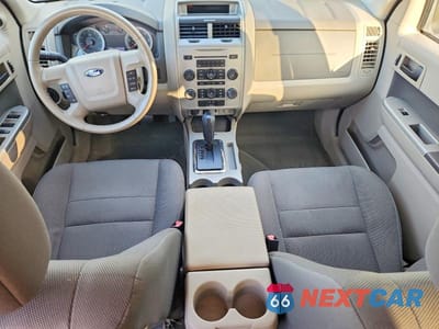 Zdjęcie 8 z 14 samochodu: 2009 FORD ESCAPE XLT VIN:1FMCU93709KD11889 - miniatura