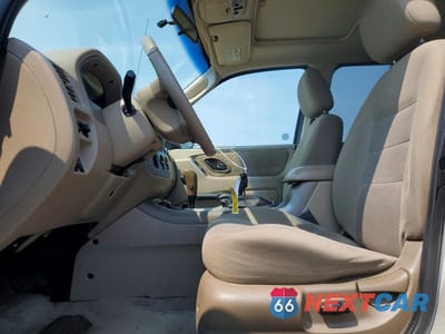 Zdjęcie 7 z 14 samochodu: 2005 FORD ESCAPE XLT VIN:1FMYU93125KD74746 - miniatura