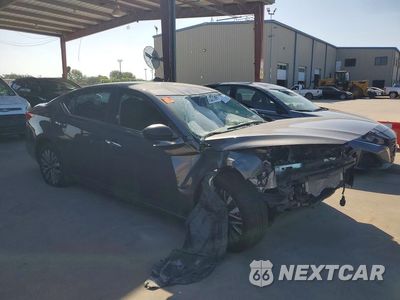 Czwarte zdjęcie samochodu z boku: 2025 NISSAN ALTIMA SV VIN:1N4BL4DV7SN423585 - miniatura