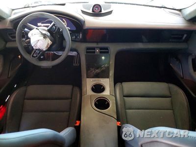 Zdjęcie 8 z 13 samochodu: 2025 PORSCHE TAYCAN GTS VIN:WP0AD2Y15SSA50310 - miniatura