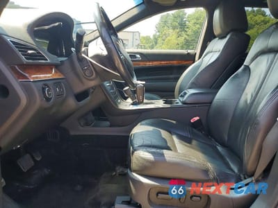 Zdjęcie 7 z 13 samochodu: 2017 LINCOLN MKT VIN:2LMHJ5NK9HBL00282 - miniatura