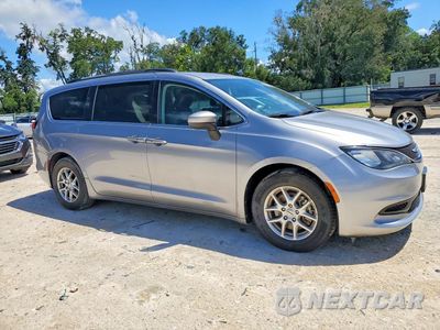 Czwarte zdjęcie samochodu z boku: 2021 CHRYSLER VOYAGER LXI VIN:2C4RC1DG7MR523443 - miniatura
