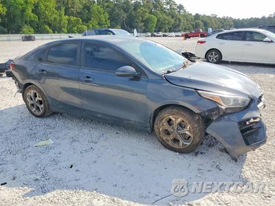 Czwarte zdjęcie samochodu z boku: 2021 KIA FORTE LXS VIN:3KPF24AD3ME265148 - miniatura