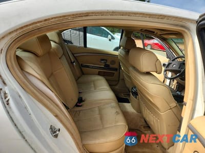 Zdjęcie 10 z 12 samochodu: 2007 BMW 750 I VIN:WBAHL83597DT07540 - miniatura