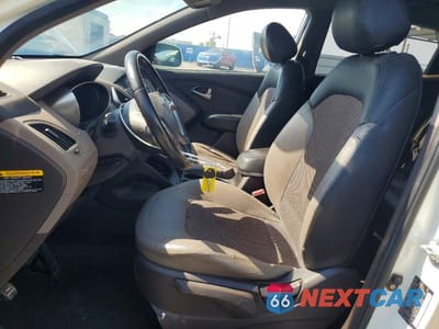 Zdjęcie 7 z 13 samochodu: 2010 HYUNDAI TUCSON GLS VIN:KM8JU3AC9AU096395 - miniatura