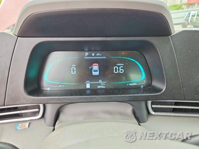 Zdjęcie 9 z 12 samochodu: 2025 HYUNDAI ELANTRA SE VIN:KMHLL4DG1SU911366 - miniatura