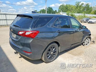 Trzecie zdjęcie samochodu z tyłu: 2021 CHEVROLET EQUINOX LS VIN:2GNAXSEV9M6116933 - miniatura