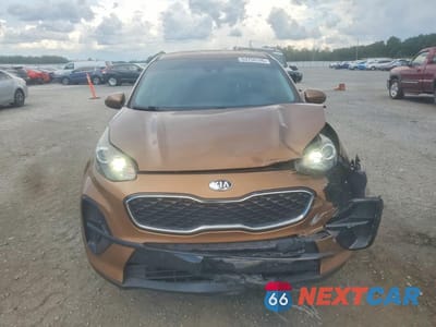 Piąte zdjęcie samochodu w środku: 2020 KIA SPORTAGE LX VIN:KNDPM3AC2L7630644 - miniatura